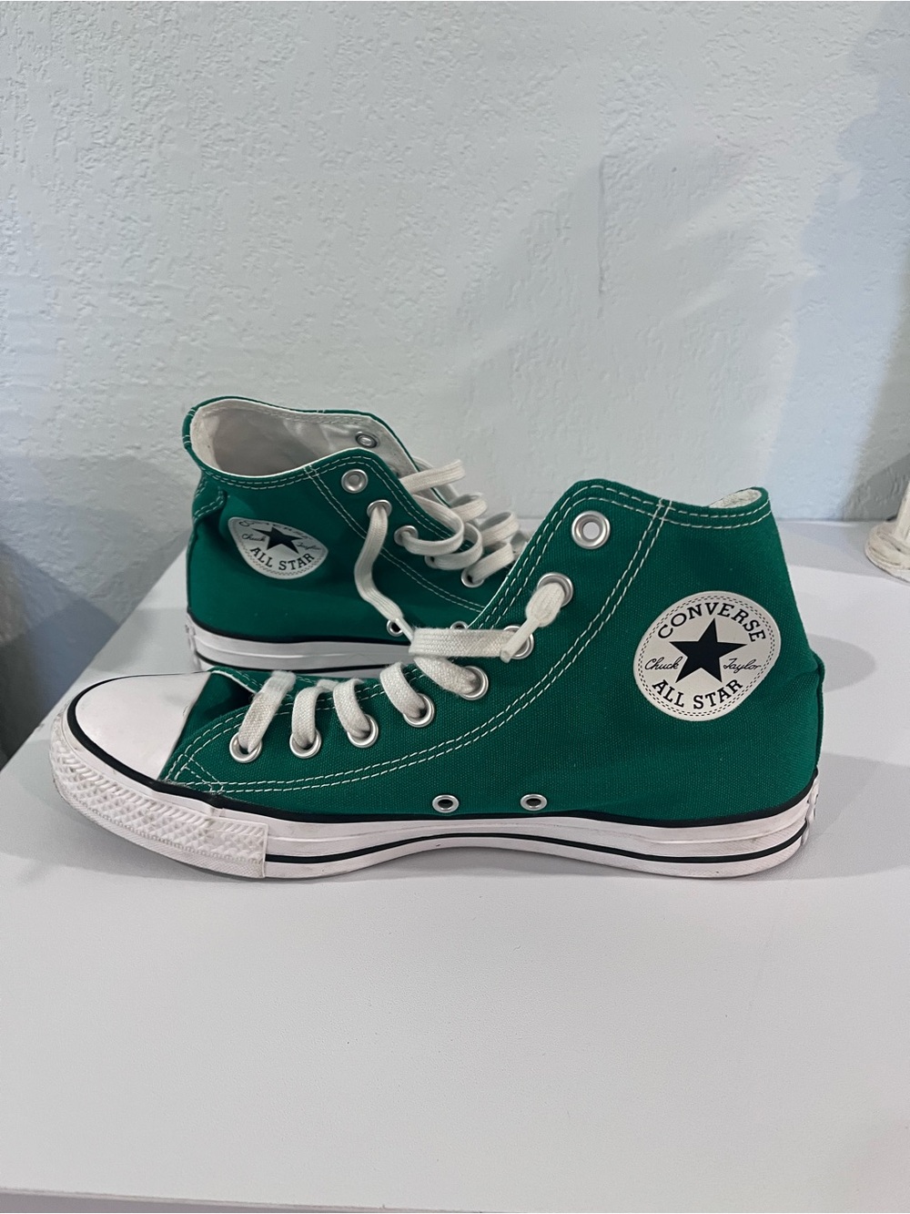 Green Converse All Star High Top Sneakers Size 9.5 Women’s/7.5 Men—Minimal Wear!